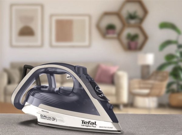 Праска з подачею пари Tefal FV6812E0