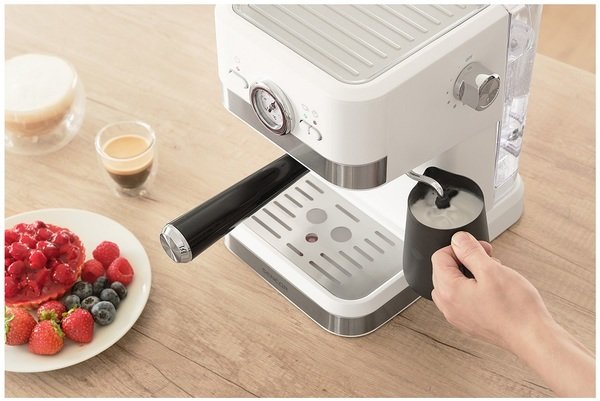 Кавоварка еспресо Sencor SES 1720WH