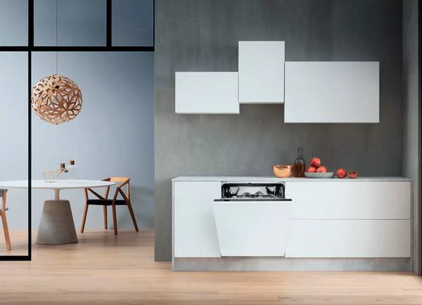 Посудомийна машина Whirlpool WIO3C33E6.5