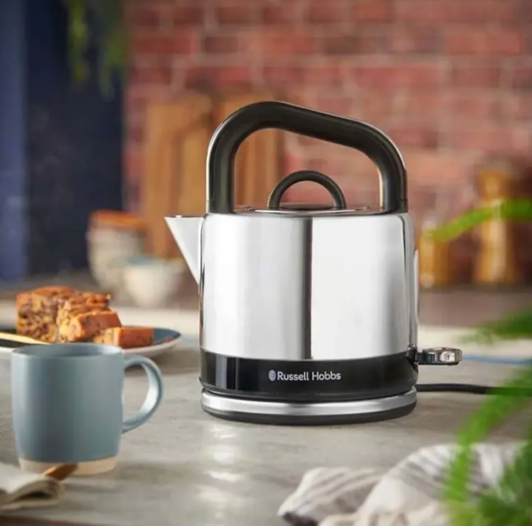 Елекрочайник Russell Hobbs 26420-70 Distinctions Black
