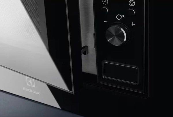 Мікрохвильова піч Electrolux LMS2203EMK