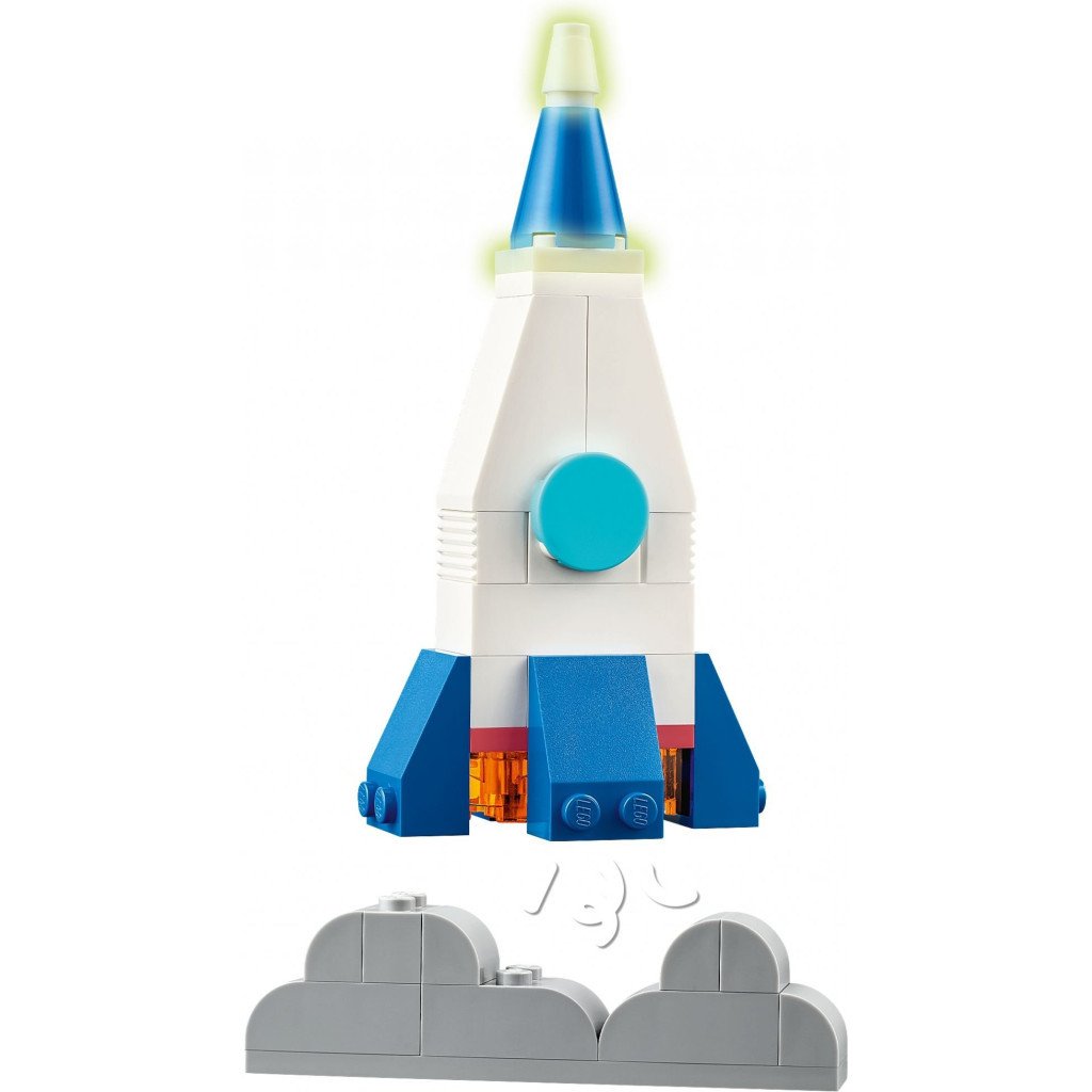 Конструктор LEGO Classic Творчі космічні обʼєкти 450 деталей (11037)