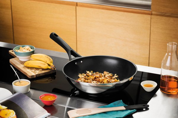 Сковорода WOK PYREX EXPERT Touch 28 см