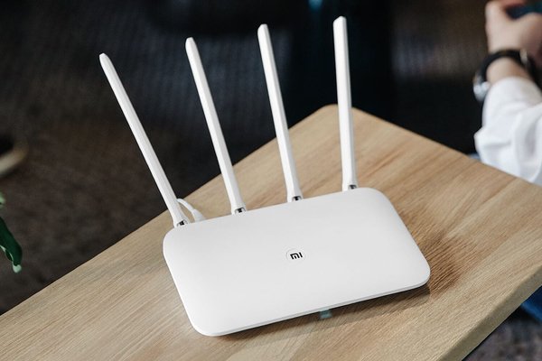 Бездротовий маршрутизатор Xiaomi Mi WiFi Router 4C Global
