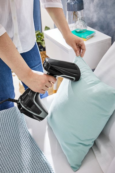 Відпарювач для одягу Tefal DT8270E1
