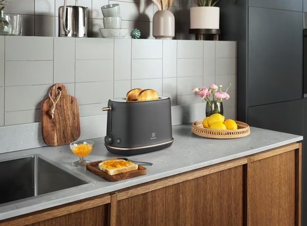 Тостер Electrolux E7T1-6BP
