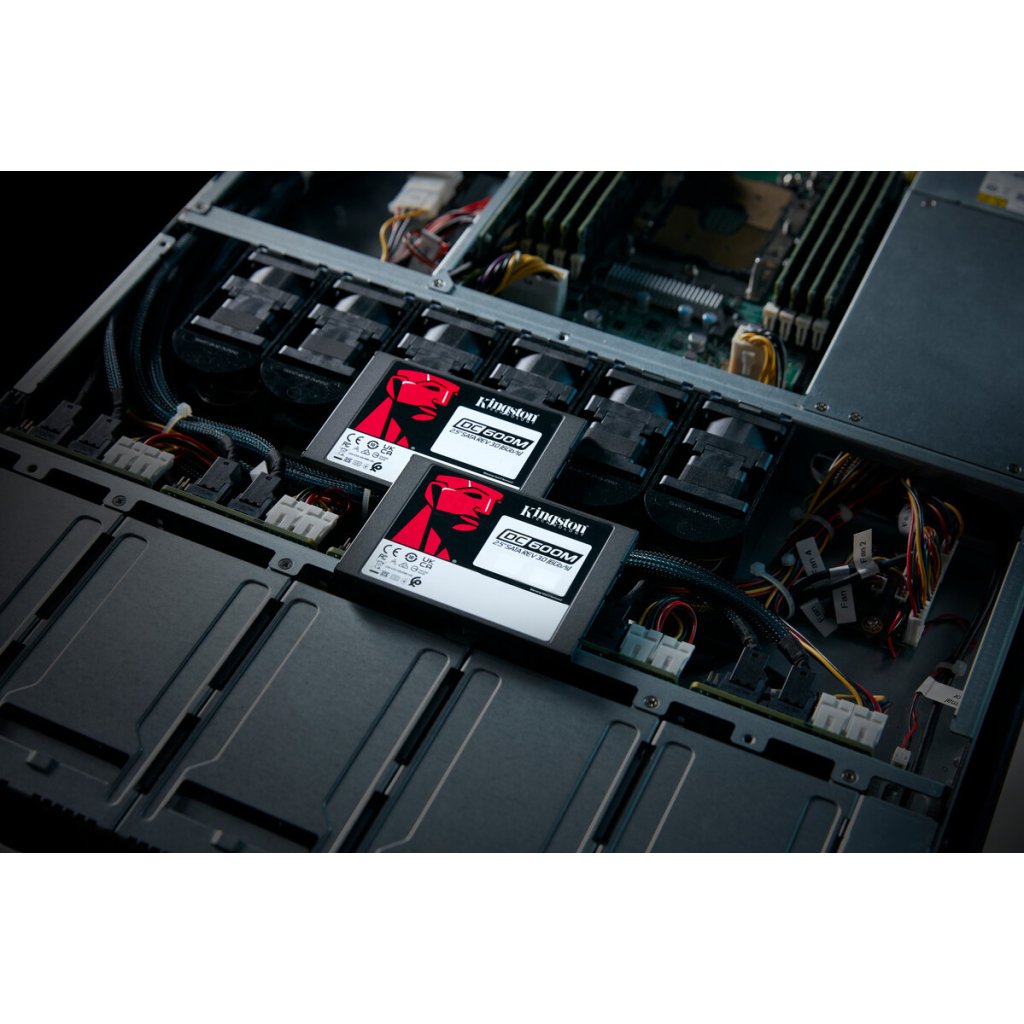 Накопичувач SSD 2.5″ 960GB Kingston (SEDC600M/960G)