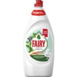 Засіб для ручного миття посуду Fairy Ніжні руки Чайне дерево і М’ята 900 мл (4015400958130)