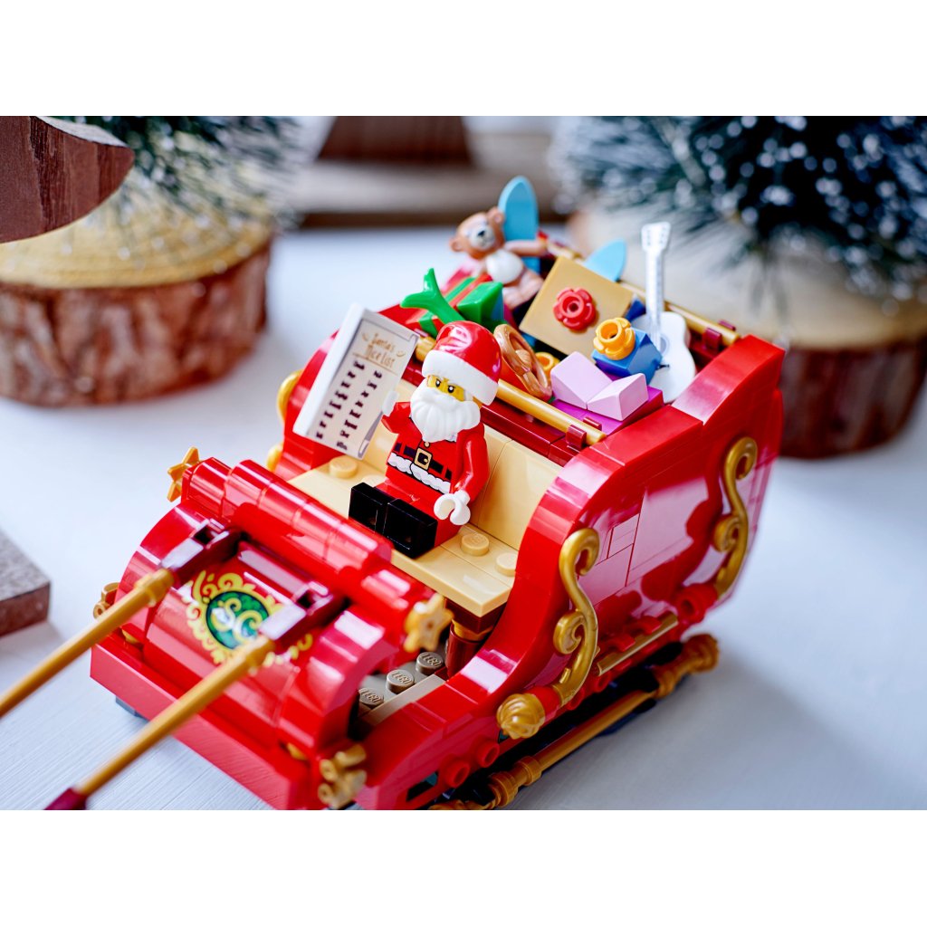 Конструктор LEGO Iconic Санчата Санти (40499)