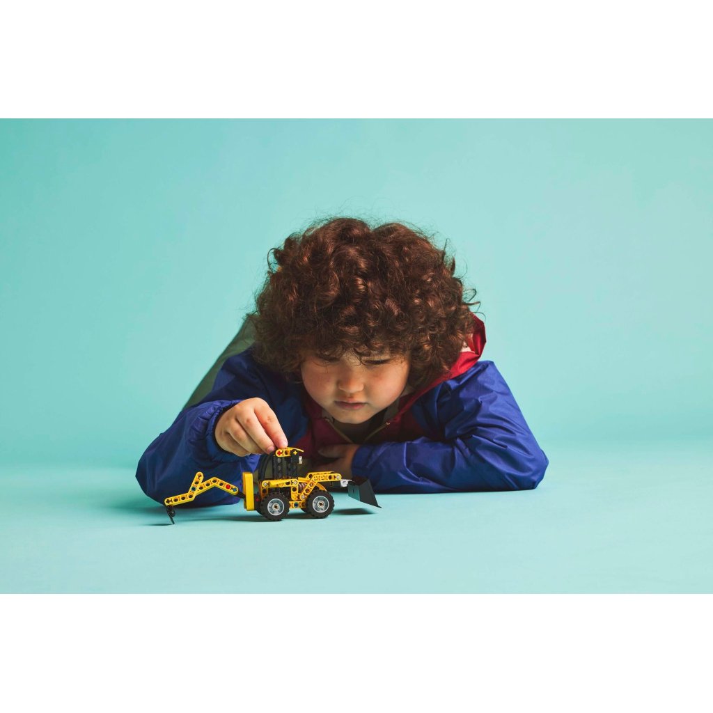 Конструктор LEGO Technic Екскаватор-навантажувач (42197)