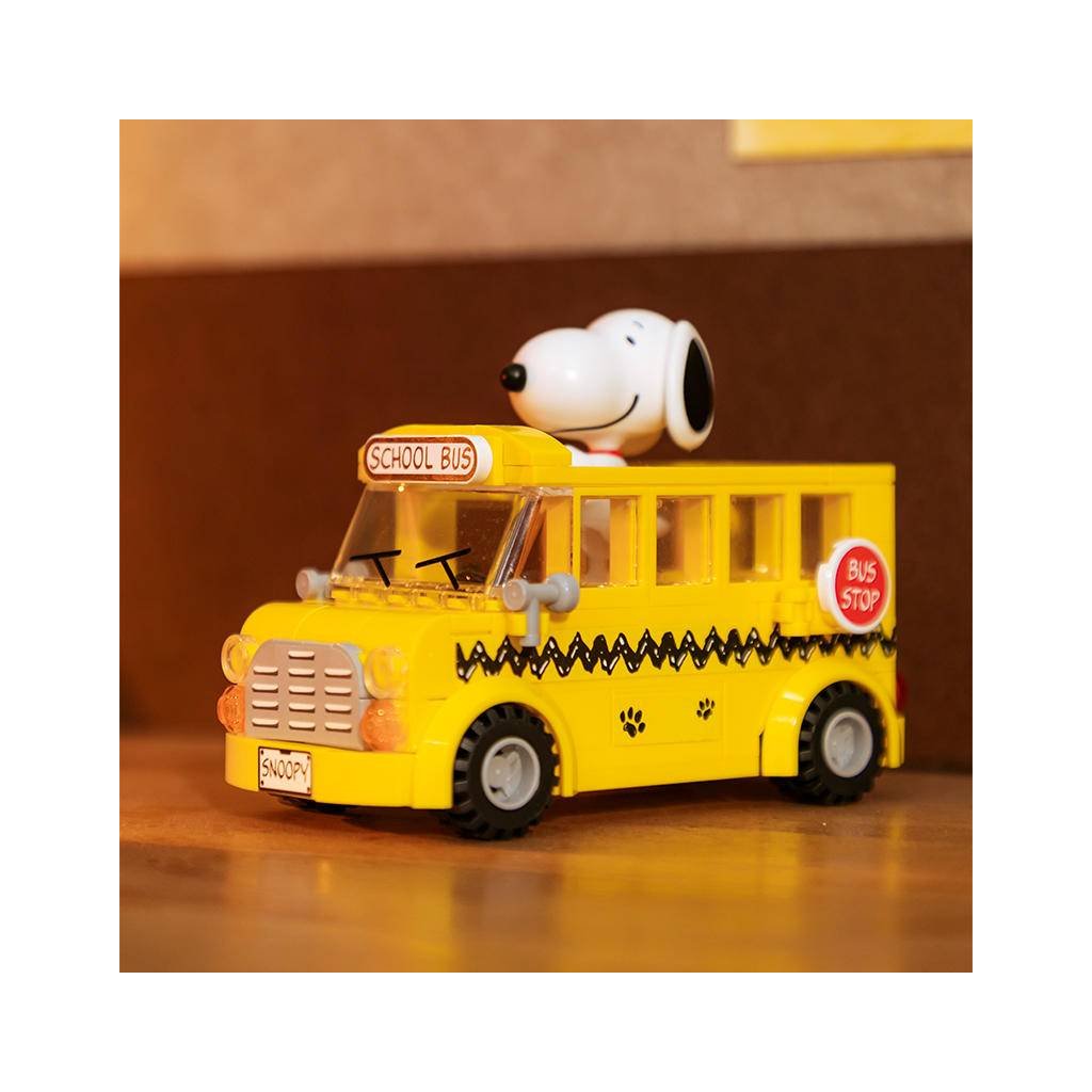 Конструктор Pantasy Snoopy – Шкільний автобус (86906)