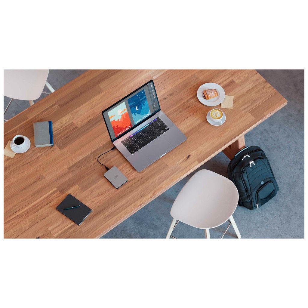 Зовнішній жорсткий диск 2.5″ 2TB LaCie (STLP2000400)