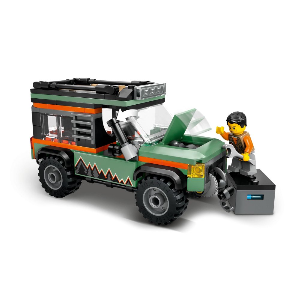 Конструктор LEGO City Позашляхова гірська вантажівка 4×4 (60447)