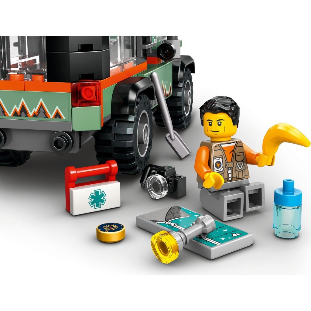 Конструктор LEGO City Позашляхова гірська вантажівка 4×4 (60447)
